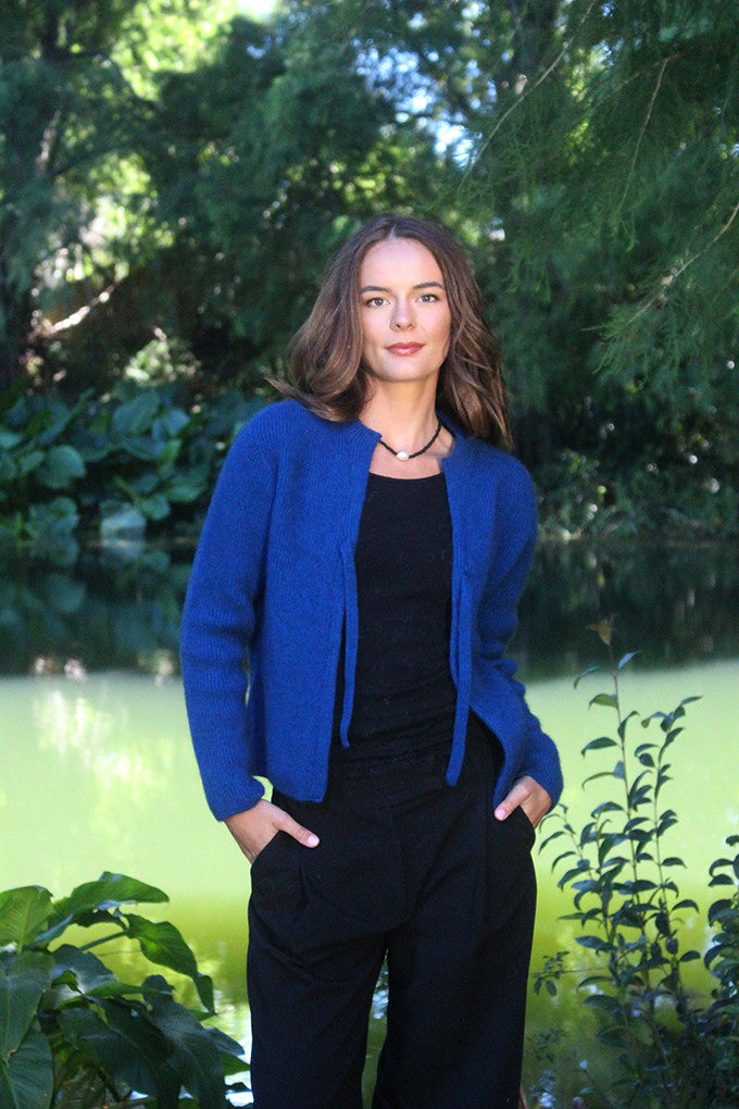 Woman wearing the Lothlorian - Merino & Possum Fuse Tie Jacket (9972) in the colour Lagoon.