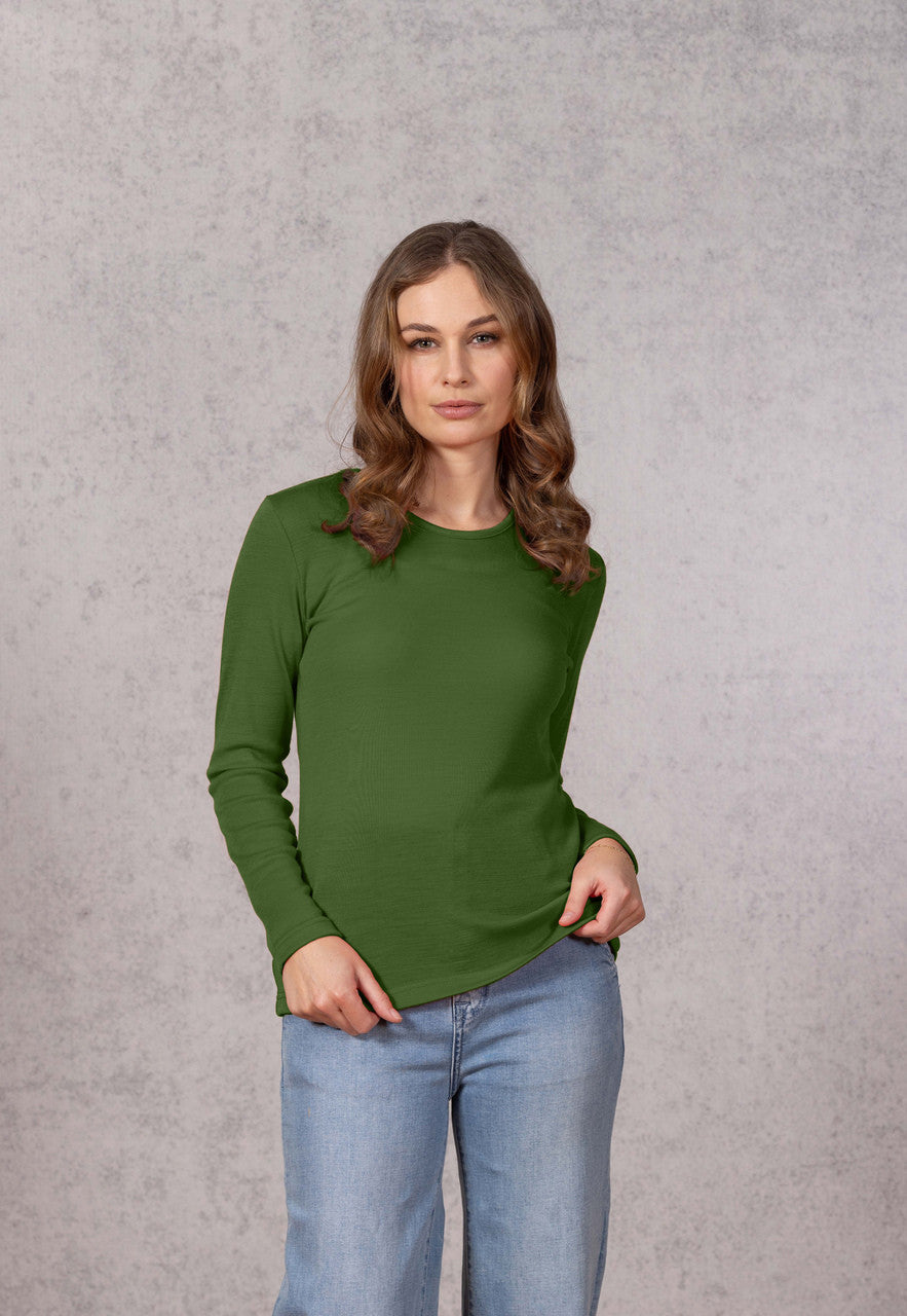Women wearing Vine coloured top