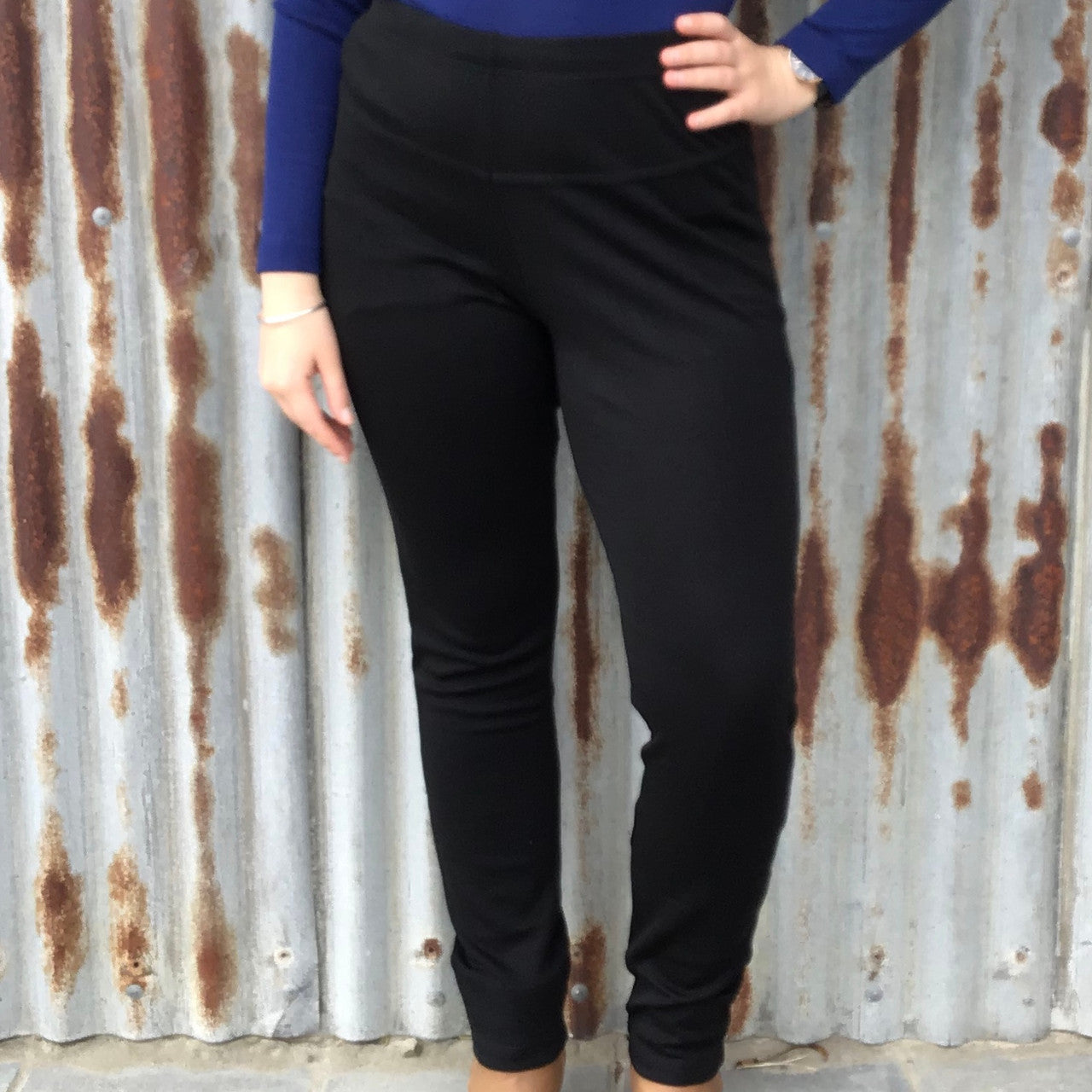 Black - Model 2 - Size M
