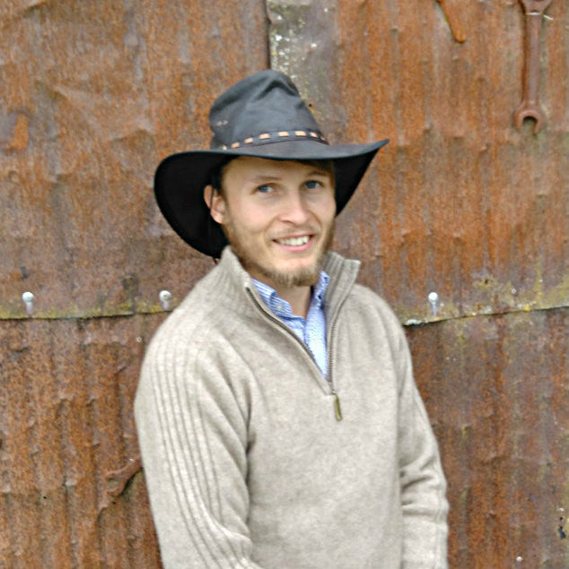 Selke - The 'Oilskin' with Flyband (SLK 103BRF)