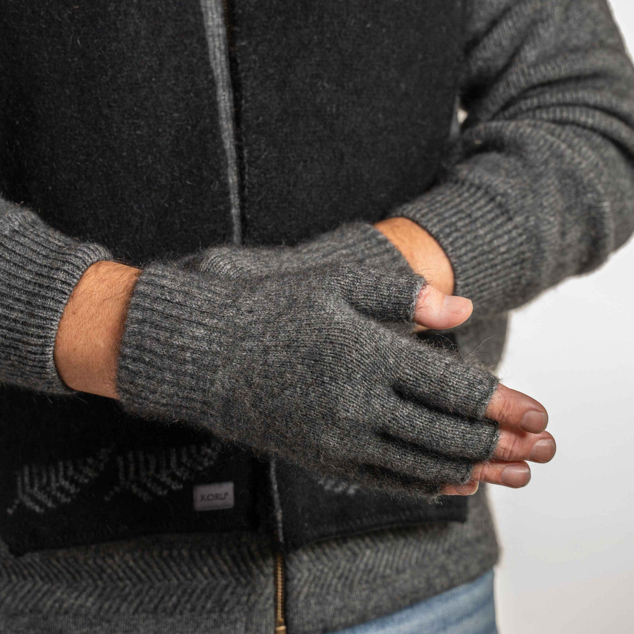 Koru - Merino & Possum Fingerless Gloves (KO50)Grey
