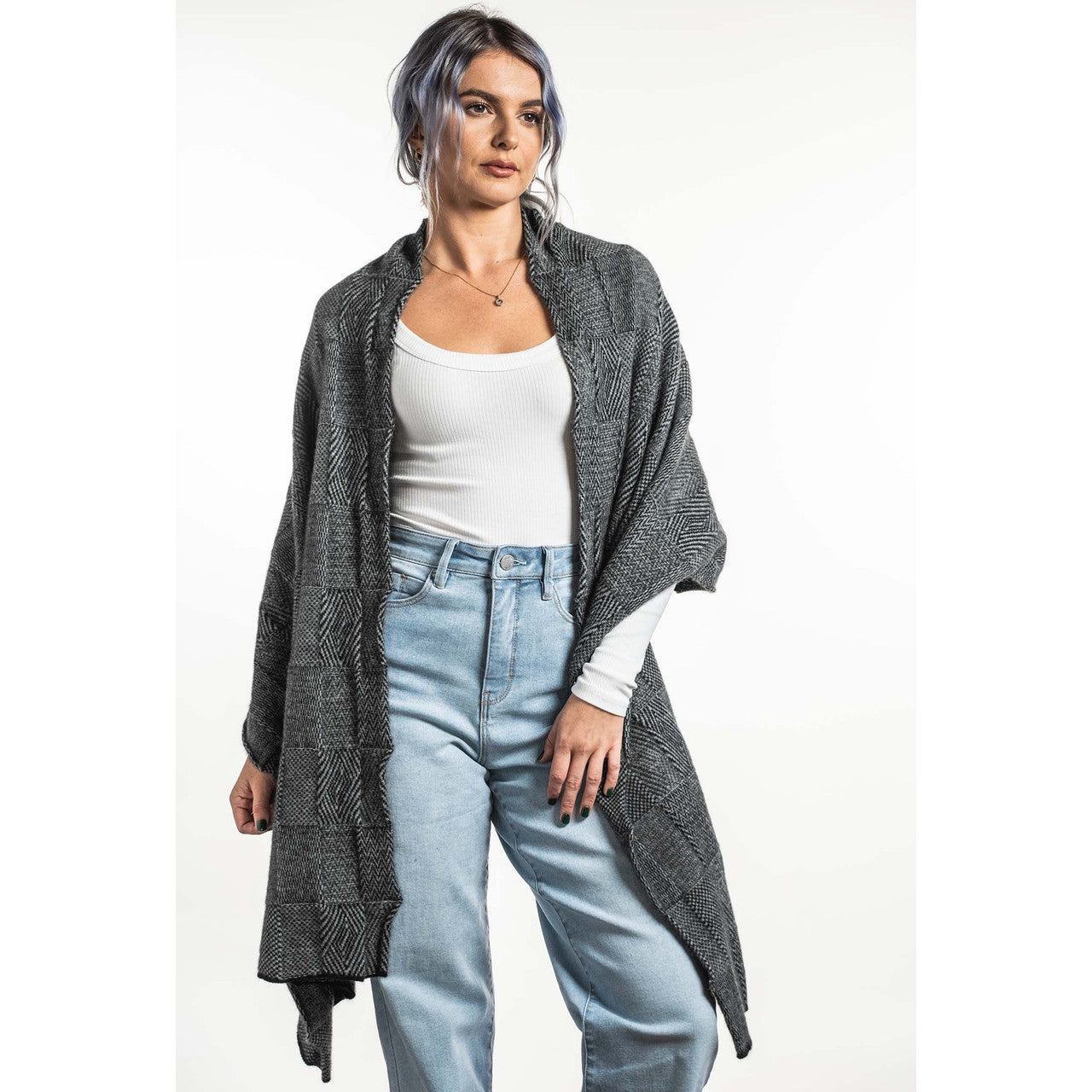 Koru - Merino - Possum Jacquard Wrap Black/Mist
