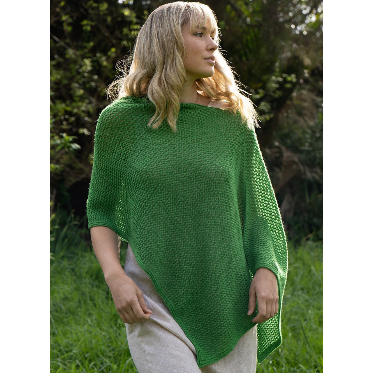 Lothlorian - Merino - Cotton Mesh Poncho (CM080) Kelly Green.