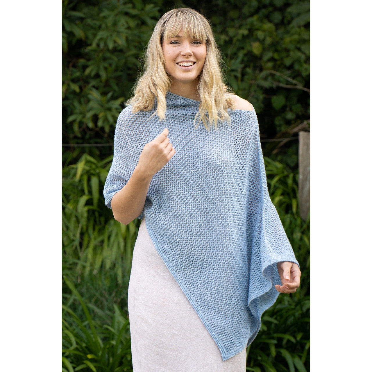 Lothlorian - Merino - Cotton Mesh Poncho (CM080) Sky.