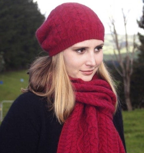 Beanie and scarf in colour Raspberry