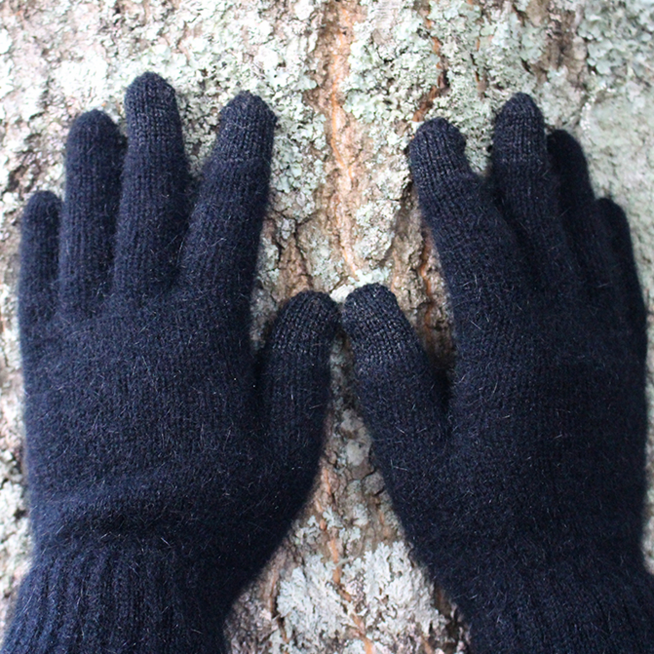 Lothlorian - Merino & Possum Conductive Glove (9907GLOVES)Black