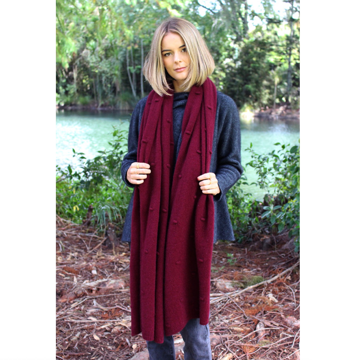 Lothlorian - Merino & Possum Bobble Wrap (9724)Pinot
