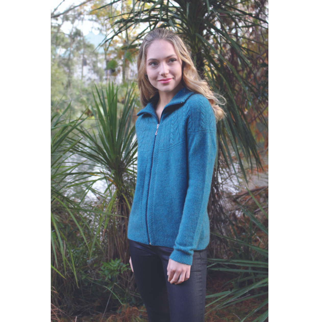 Lothlorian -Merino-Possum Rangitoto Cable Jacket (9774) in the colour Teal