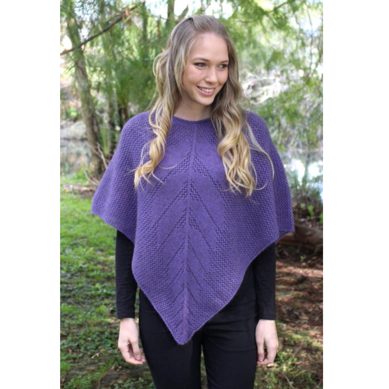 Lothlorian - Lace Poncho (9980)