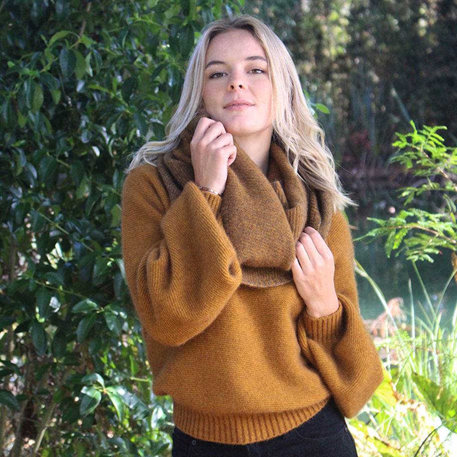 Lothlorian - Bias Scarf (9876) Gold/Charcoal