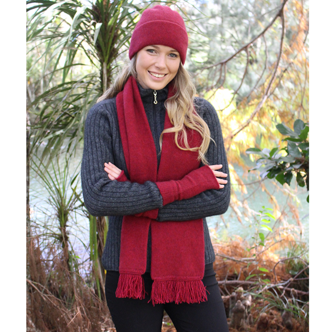 Raspberry Lothlorian Plain Set (Beanie + Scarf) (9903+9905)