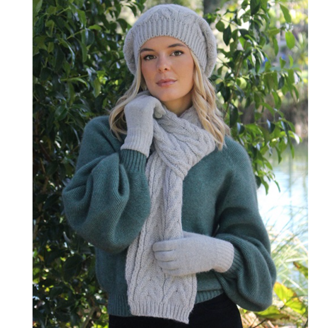 Dove - Lothlorian - Alpaca Gloves (ALP001) 
