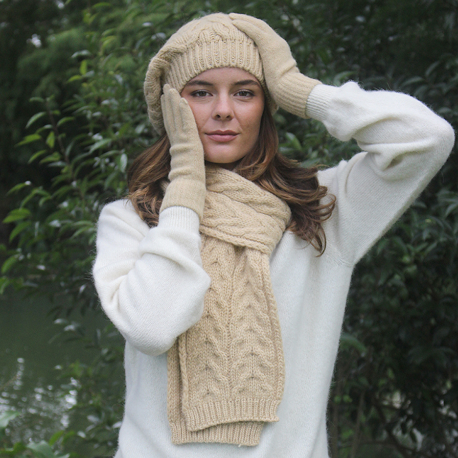 Lothlorian - Alpaca Cable Scarf (ALP021)Honey