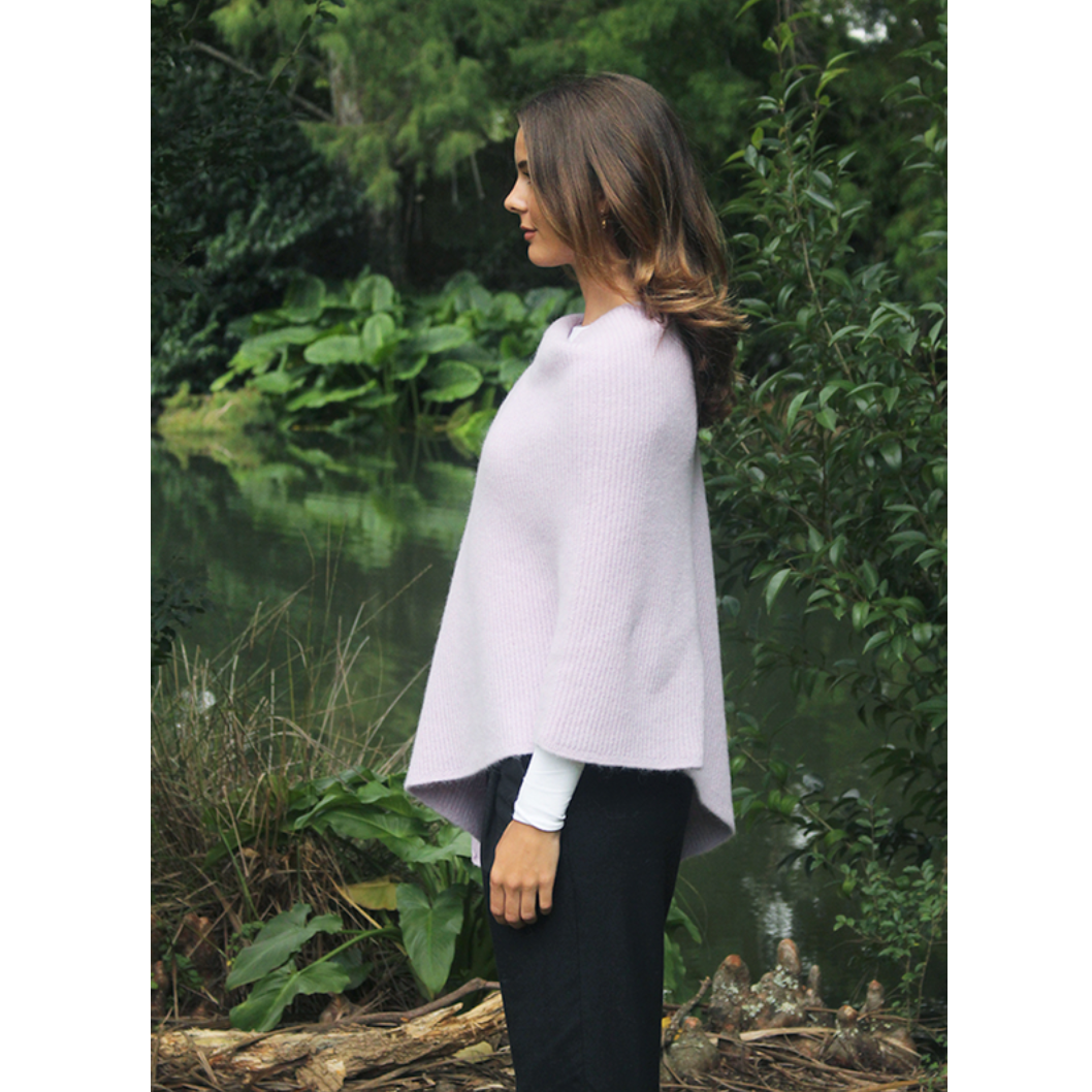 Lothlorian - Alpaca Rib Poncho (ALP051)Lilac