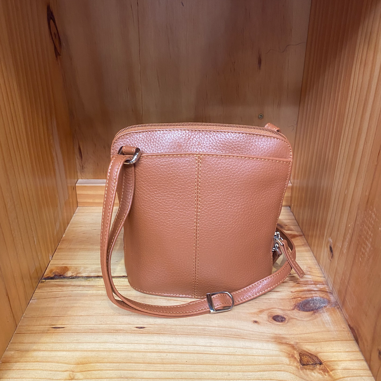 Baron & Burton - Small Genuine Leather Handbag (23822)  Tan