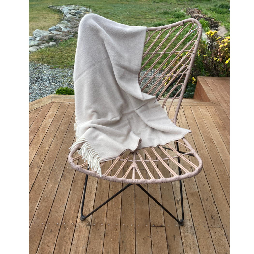Weave - Hahei Lambswool Throw (Weave /Hahei)