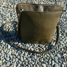 Baron & Burton- Large Genuine Leather Handbag (23832)