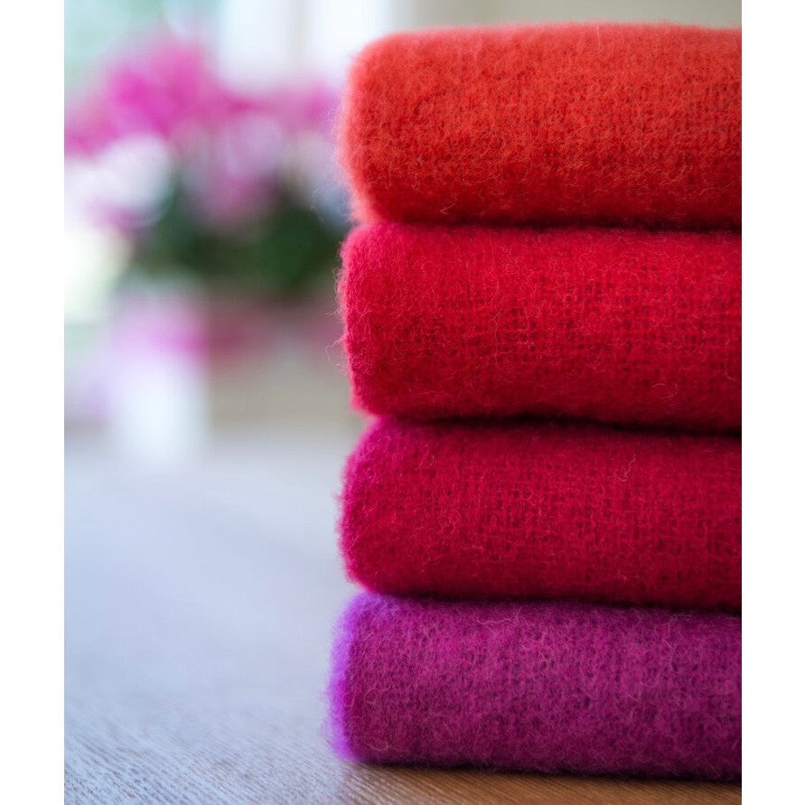 Alpaca scarf in colour Red/Fuchsia