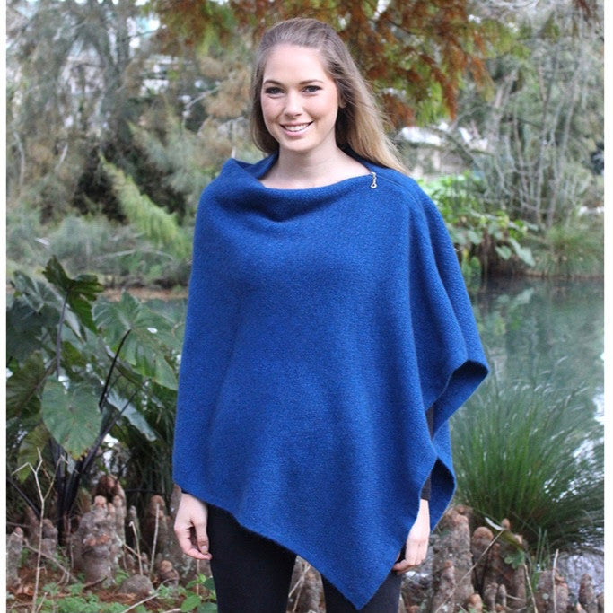 Zippered Wrap in colour lagoon