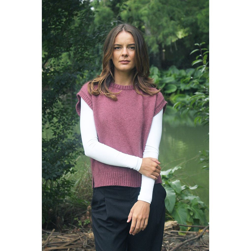 Lothlorian - Merino & Possum Serene Vest (9788)Orchid