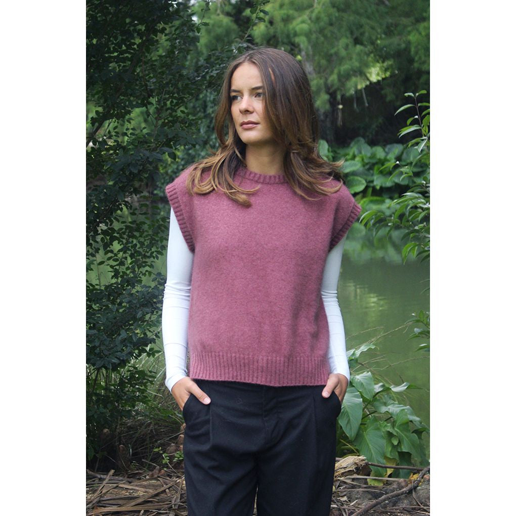 Lothlorian - Merino & Possum Serene Vest (9788)Orchid