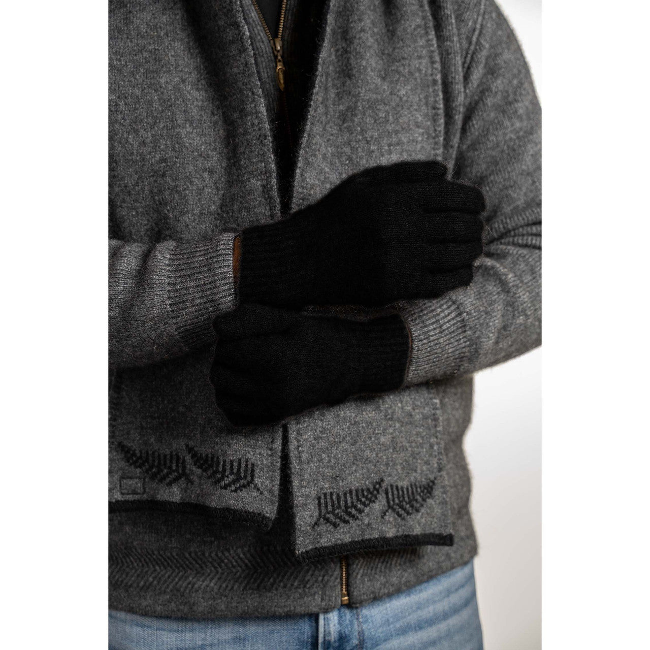 Koru - Merino & Possum Plain Gloves (KO48)Black
