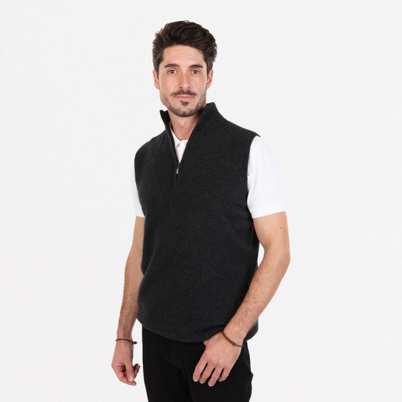 Native World - Men's Sleeveless Half Zip Vest (NB435)